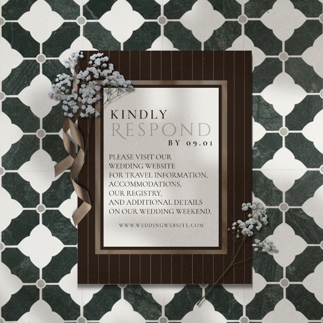 Rustic Brown Thin Stripe Pattern Wedding QR Code RSVP Karte (Announce your big day in a sophisticated style with this Rustic Brown This Stripe Pattern RSVP!)