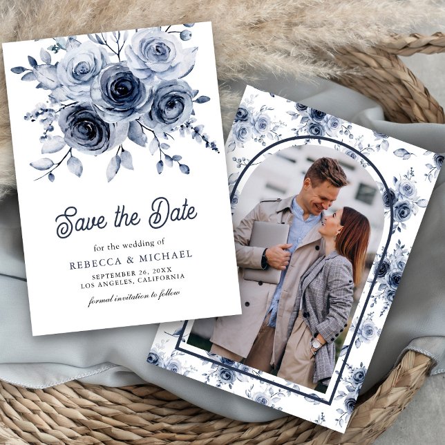 Rustic Dusty Blue Floral Foto Wedding Save The Date (Von Creator hochgeladen)