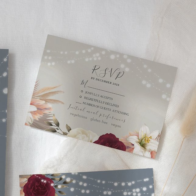 Rustic Dusty Blue Floral Wedding RSVP Card (Von Creator hochgeladen)