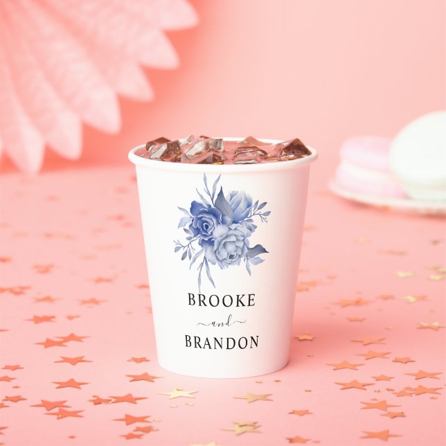 rustic dusty blue roses and other flowers pappbecher (Insitu)