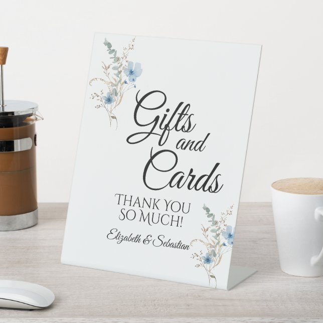 rustic dusty Blue watercolor flower bouquet Sockelschild (In SItu)