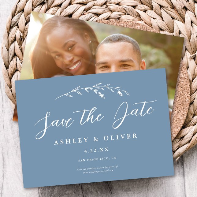 Rustic Dusty Blue Wildblume + Foto Save the Date Einladung (Von Creator hochgeladen)