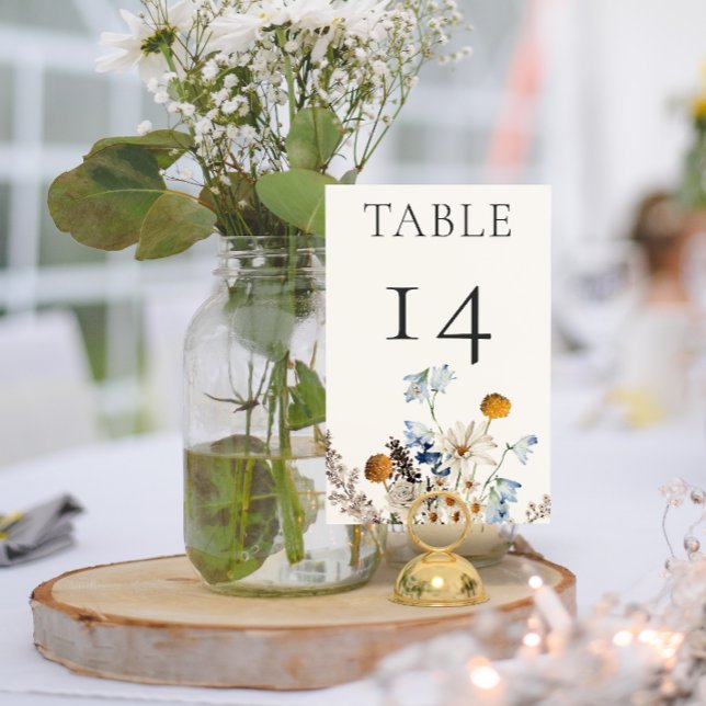 Rustic Dusty Blue Wildblumen & Daisies Wedding Tischnummer (Rustic Dusty Blue Wildflowers & Daisies Wedding Table Number)