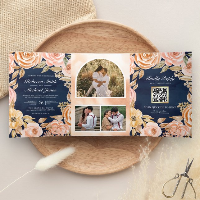 Rustic Earthy Floral Navy Blue QR Code Hochzeit Dreifach Gefaltete Einladung (Von Creator hochgeladen)