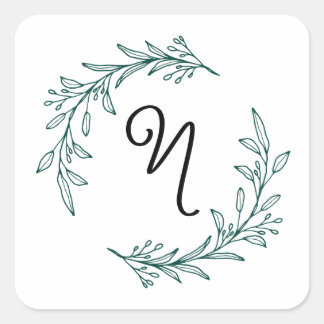 Rustic Evergreen Personalisiert Name Initial Wreat Quadratischer Aufkleber