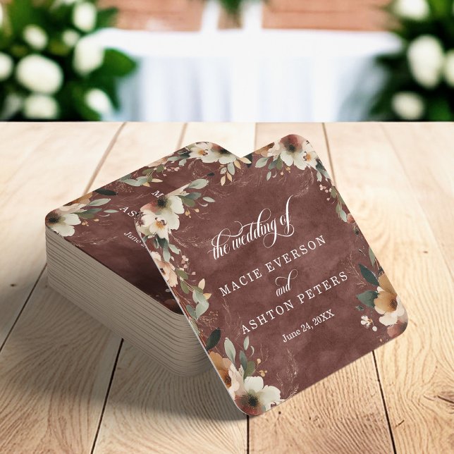 Rustic Garnet Cotattcore Floral Hochzeitsempfang Rechteckiger Pappuntersetzer (Cherish every toast with our elegant coasters, beautifully capturing your wedding day details.)