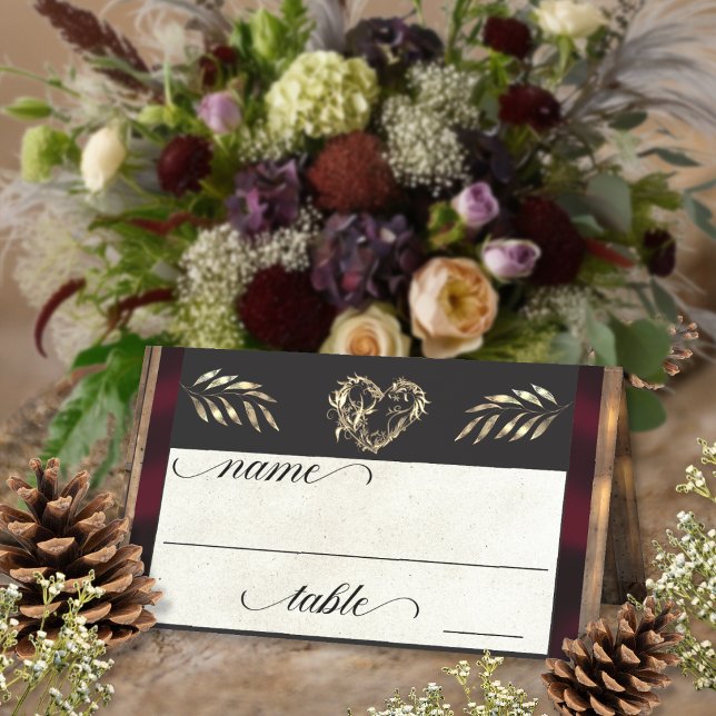 Rustic Heart & Monogram - Burgunderrot Platzkarte (Von Creator hochgeladen)