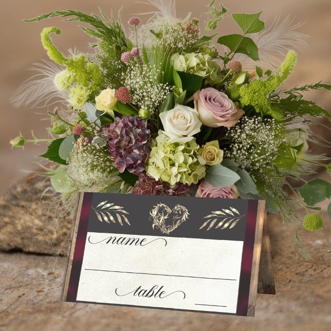 Rustic Heart & Monogram - Burgunderrot Platzkarte (Von Creator hochgeladen)