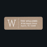 Rustic Kraft Custom Monogram Rücksendeadresse<br><div class="desc">Maßgeschneiderte Rücksendeadressen-Aufkleber mit schlanker Typografie auf rustikalen Imitaten auf einem Hintergrund aus Kraftpapier. Personalisieren Sie es mit Ihrem Monogramm Initial, Name und Adresse oder einem anderen benutzerdefinierten Text. Klicken Sie auf Anpassen, um Schriftart und Farben zu ändern, den Text zu verändern oder zu verändern, um ein einzigartiges Label-Design zu erstellen....</div>