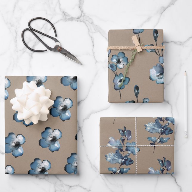 Rustic Kraft Paper Dusty Blue Blume Petals Geschenkpapier Set (Vorderseite)