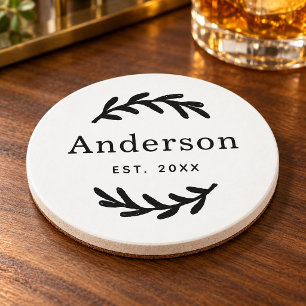Rustic Laurel Branch Wreath Nachname Monogram Getränkeuntersetzer