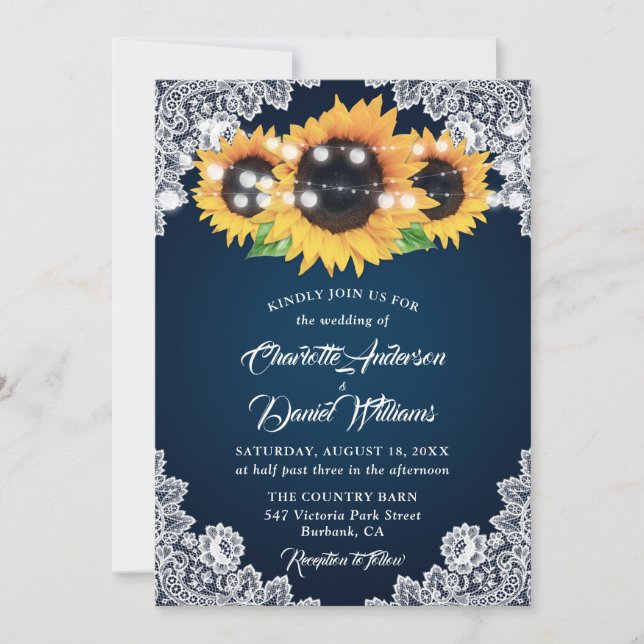 Rustic Navy Blue Burlap Lace Sunflower Wedding Einladung (Vorderseite)