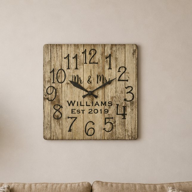 Rustic Personalized Brown Wood Custom Quadratische Wanduhr (Von Creator hochgeladen)