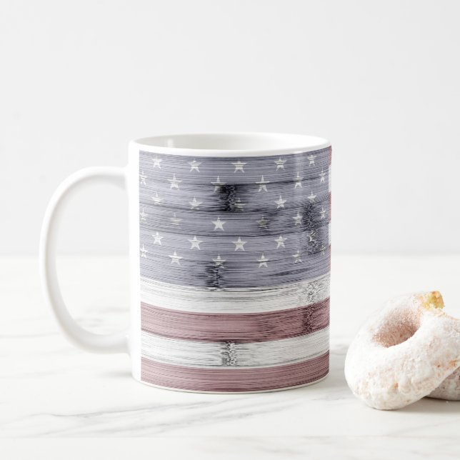 Rustic Red White Blue Wood USA Fahne Amerika Kaffeetasse (Mit Donut)