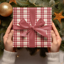 Rustic Reverie | Embracing the Farmhouse Red Plaid