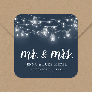 Rustic String Lights Mr. und Mrs. Wedding Monogram Quadratischer Aufkleber