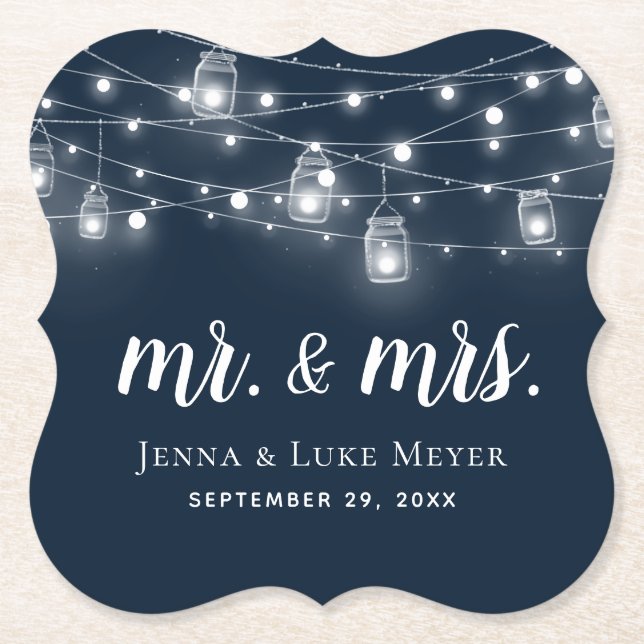 Rustic String Lights Mr. und Mrs. Wedding Monogram Untersetzer (Vorderseite)