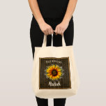 Rustic Sunflower Bridesmaid Tragetasche<br><div class="desc">Hübsches rustikales Sonnenblumendesign für diese personalisierten Hochzeitsfeiertagssäcke</div>