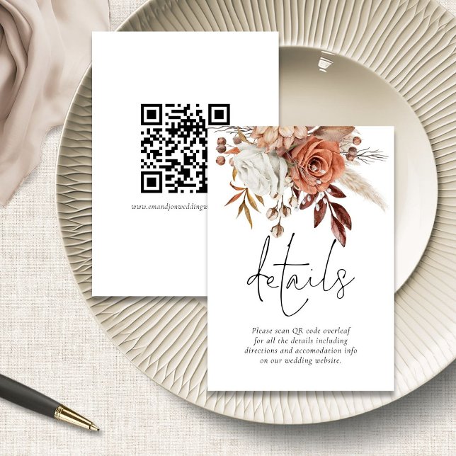 Rustic Terracotta Florals QR Code Hochzeitsdetails Begleitkarte (front and back view)