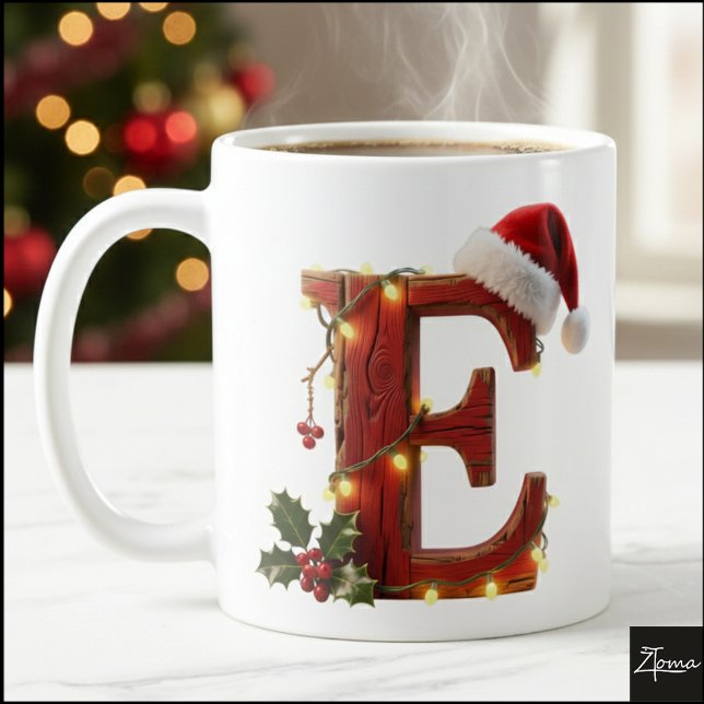 Rustic Wood Christmas Letter E String Lights Kaffeetasse (Von Creator hochgeladen)