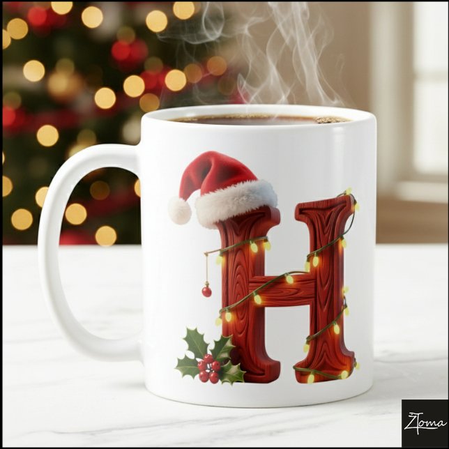 Rustic Wood Christmas Letter H String Lights Kaffeetasse (Von Creator hochgeladen)
