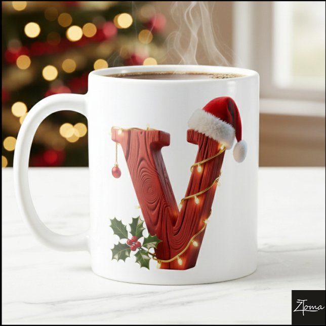 Rustic Wood Christmas Letter V String Lights Kaffeetasse (Von Creator hochgeladen)