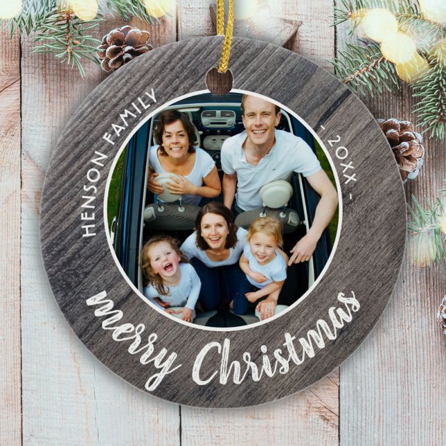 Rustic Wood Family Foto Frohe Weihnachten Keramik Ornament (Von Creator hochgeladen)