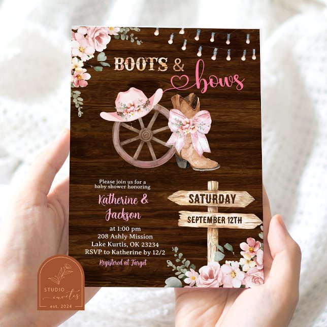 Rustic Wood Floral Boots and Bows Baby Shower Einladung (Von Creator hochgeladen)