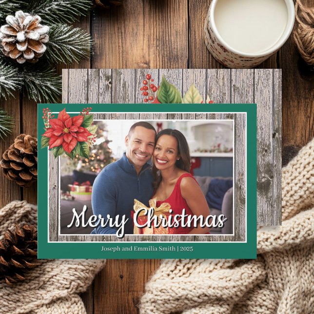 Rustic Wood Green Family Foto Frohe Weihnachten (Emerald green and red poinsettia "Merry Christmas" photo greeting card
)
