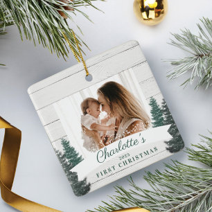 Rustic Wood Pine Trees Baby First Christmas Foto Keramikornament