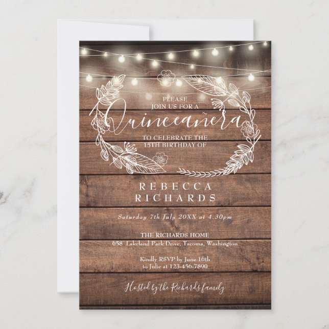 Rustic Wood String Lights Script Quinceañera 15. Einladung (Vorderseite)