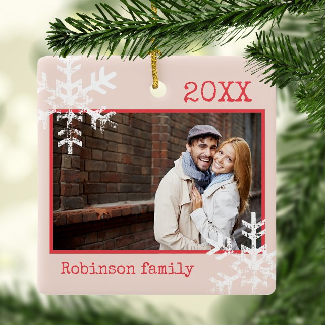 Rustikal Rosa Foto Ornamente Schneeflocken Monogra (Rustic Snowflake holiday Christmas design that can be personalized and makes a perfect keepsake.)