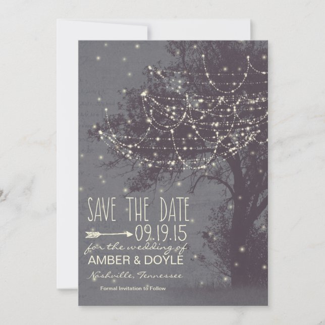 Rustikal Save the Date, alter Baum mit String Ligh Save The Date (Vorderseite)