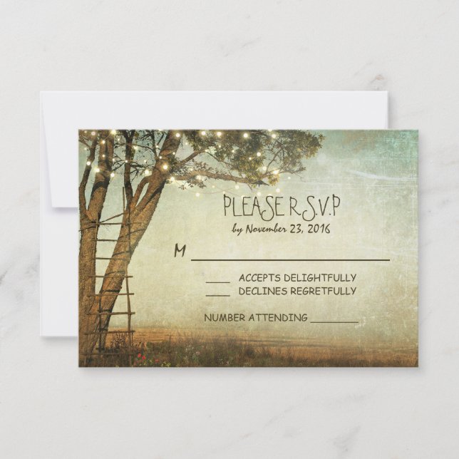 Rustikale alte Baum- und Streichellichter Hochzeit RSVP Karte (Vorderseite)