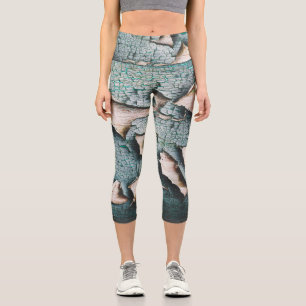 Rustikale alte hellblau-grüne abblätternde Holzfar Capri Leggings