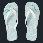 Rustikale aquamarine Spitze-Braut Flip Flops<br><div class="desc">Diese drehen Reinfälle kennzeichnen einen Hintergrund der aquamarinen Spitzes und des dunkleren aquamarinen kundengerechten Textes am Spitzenzehebereich um,  der liest: Braut.</div>