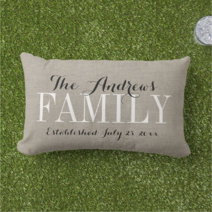 Rustikale beige Familienmonogramm und Hochzeitsdat Lendenkissen