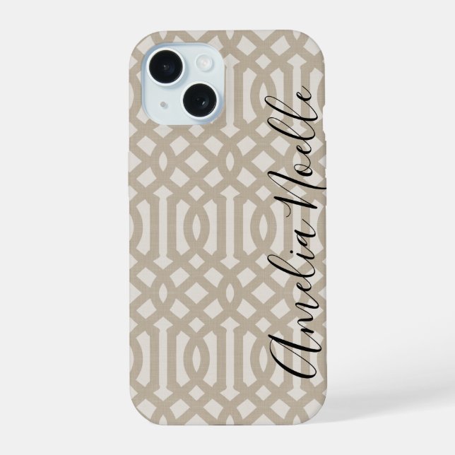 Rustikale Beige-Gitter-Monogramm iPhone 15 Hülle (Rückseite)