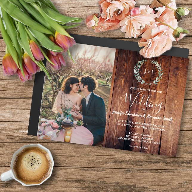 Rustikale Blätter auf Monogramm Foto aus Stallholz Magneteinladung (Rustic watercolor leaves, barn wood photo magnetic wedding invitation.)
