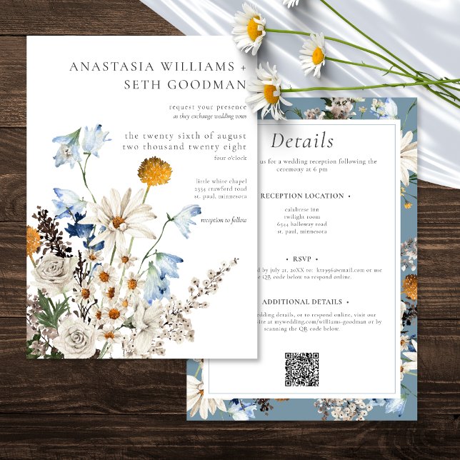 Rustikale blaue Wildblumen & Daisies Hochzeit zwei Einladung (Rustic Blue Wildflowers & Daisies Wedding Two Side Invitation)