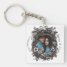 Rustikale Blumenhochzeit, Sepia. Schlüsselanhänger