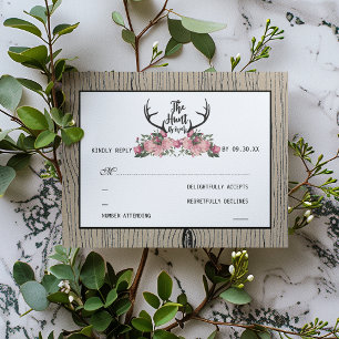 Rustikale Blumenholzjagd ist über Hochzeit RSVP Karte