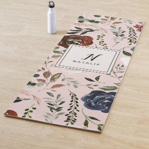 Rustikale Blüten und Geweihe, bordeauxrosa Yogamatte