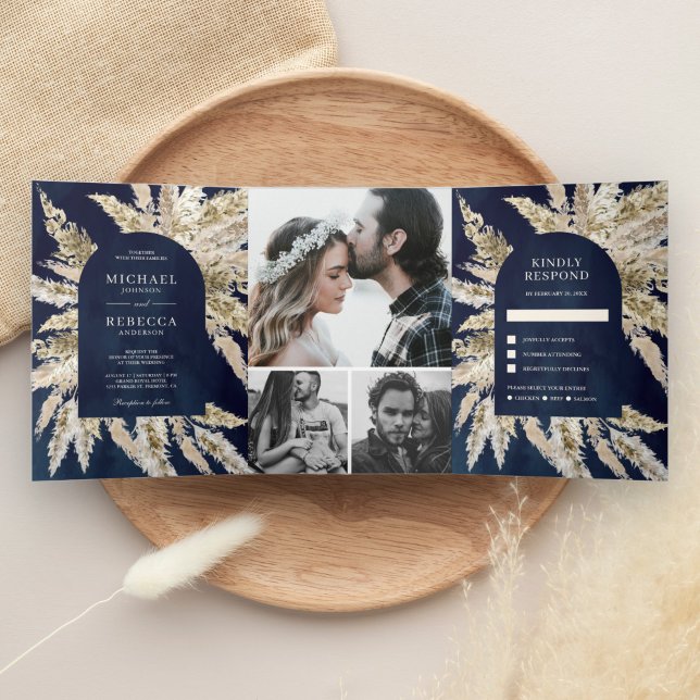Rustikale Boho Pampas Grass Navy Blue Arch Wedding Dreifach Gefaltete Einladung (Von Creator hochgeladen)