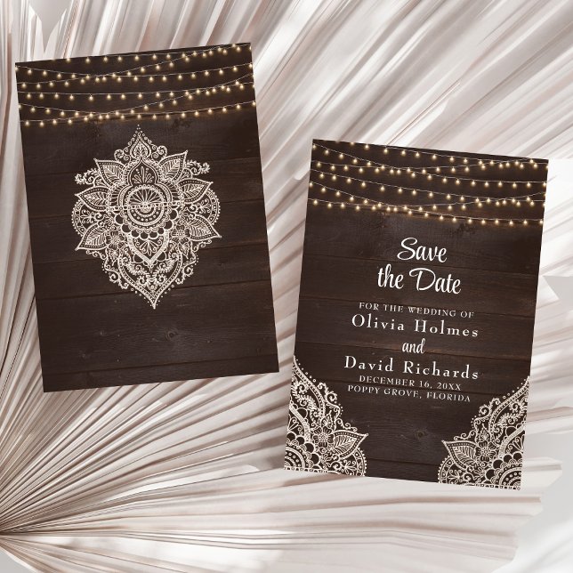 Rustikale braune String-Light-Save the Date-Karte Einladung (Rustic Brown String Light Save the Date Card on a sunny white dry palm leaf.)