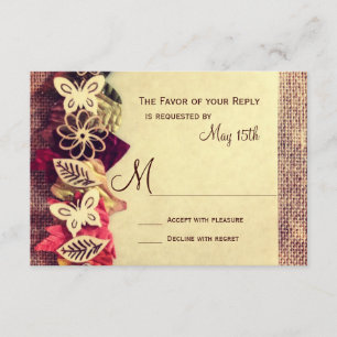 Rustikale Brett- und Blätter mit RSVP-Karten RSVP Karte