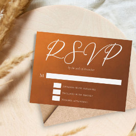 Rustikale Burnt Orange Typografy Herbsthochzeit RSVP Karte