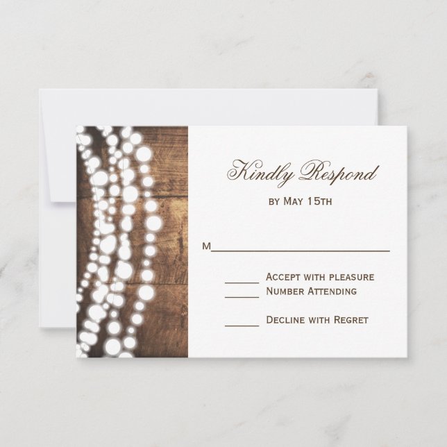 Rustikale Country String Lights Hochzeit RSVP Card Karte (Vorderseite)