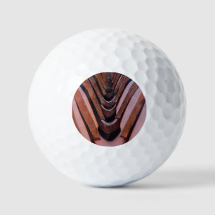 Rustikale Dachziegel mit einzigartiger Perspektive Golfball