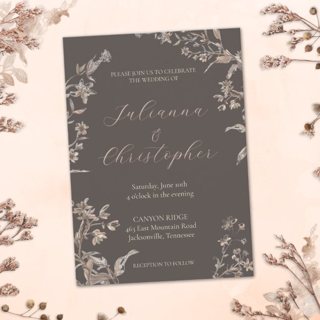 Rustikale Elegante Wildblumen Mocha Script Wedding Einladung (Von Creator hochgeladen)